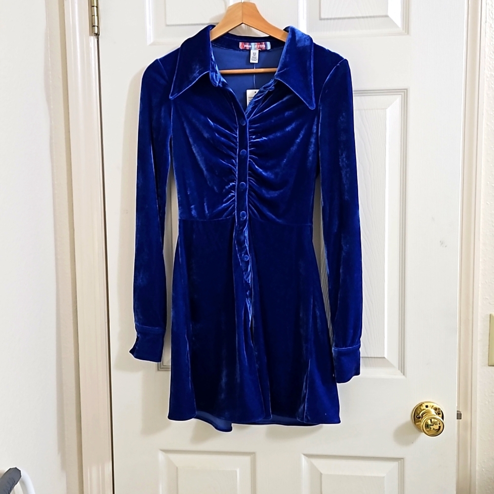 UO Velvet shritdress